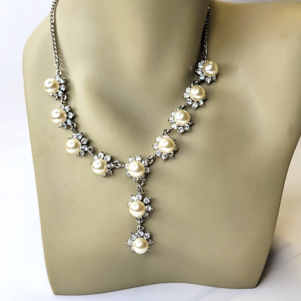 Silver Crystal and Pearl Necklace Bridal Necklace Party Necklace